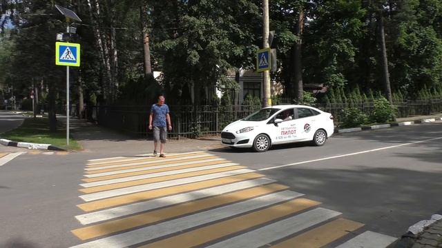 Остановиться на пешеходном переходе можно? смотреть онлайн
