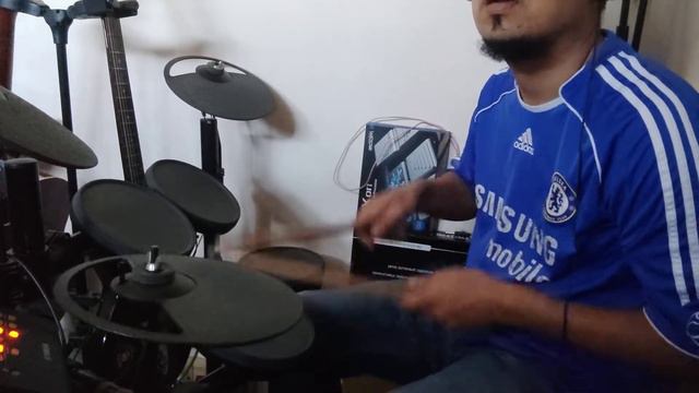 Yamaha DTX 400 смотреть онлайн