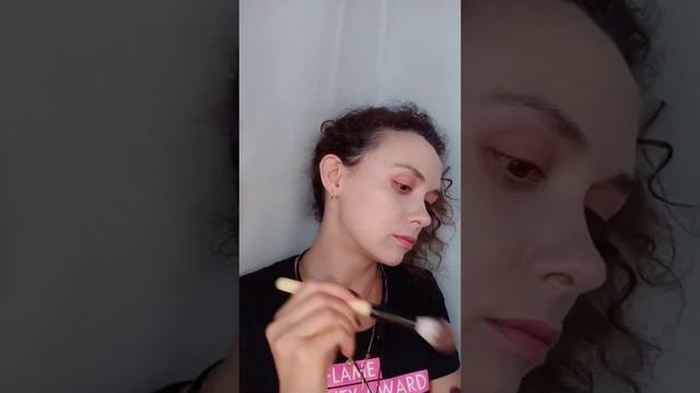 Макияж для съёмок с акцентом на губы смотреть онлайн