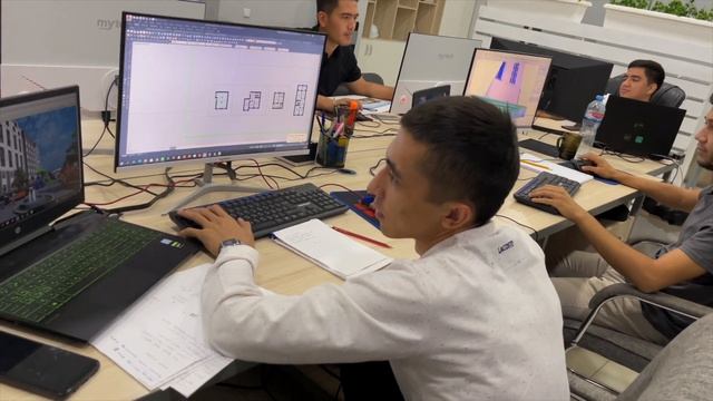 AutoCAD bo'yicha Mutahassis Abdullaev Ibrokhim haqida смотреть онлайн