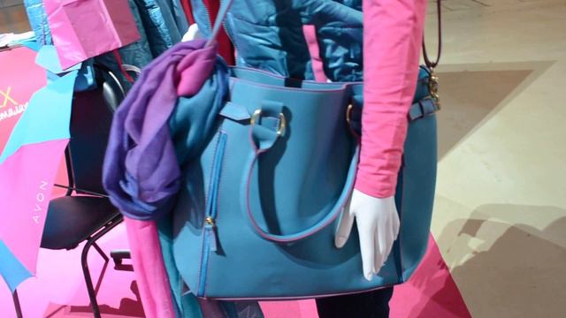 Товары с логотипом AVON -Новинка эйвон 2017 года смотреть онлайн