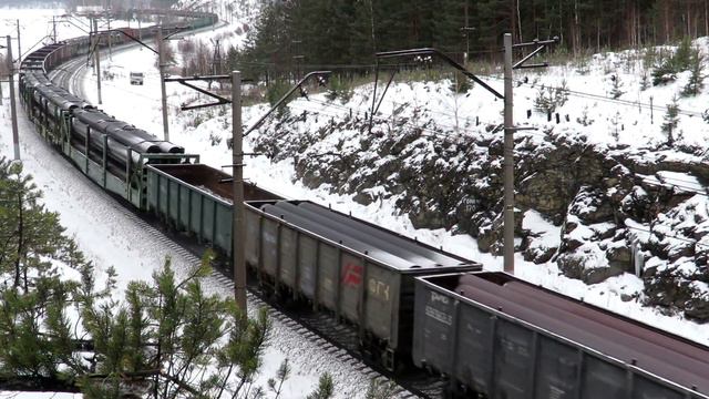 «На горном участке» ВЛ11.8-686/673Б с грузовым поездом смотреть онлайн