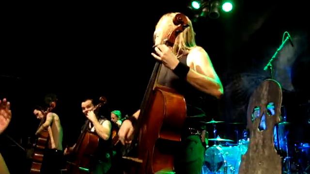 Apocalyptica - Hall of the Mountain King ( Live in St. Petersburg FL USA 10/03/2008 ) смотреть онлайн