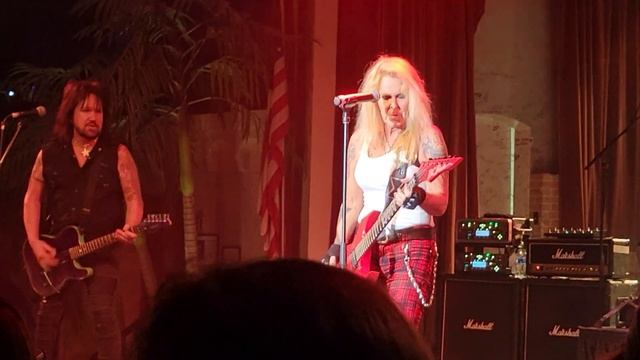 Lita Ford Falling In and Out of Love Live Surf Ballroom Clear Lake Iowa January 21, 2022 смотреть онлайн