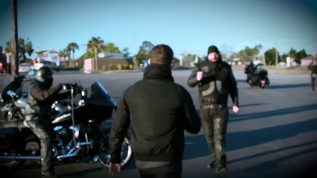 The SHOCKING Rise Of The Ku Klux Klan Bikers смотреть онлайн