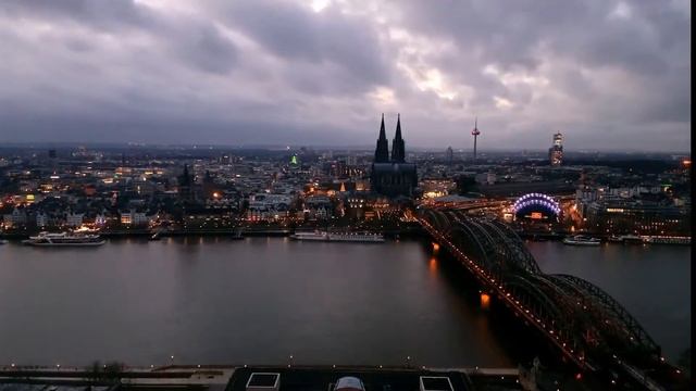 Köln (Cologne) City Night View Timelapse смотреть онлайн