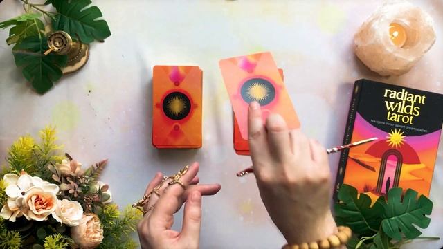 Radiant wilds tarot / Обзор колоды смотреть онлайн