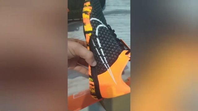 Nike React Gato? Futsal Unboxing смотреть онлайн