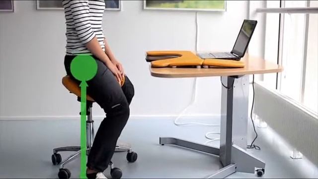 Как правильно сидеть на стуле-седле Salli® смотреть онлайн