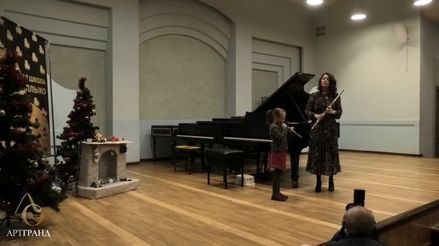 Комик Вера. «Jingle bells».