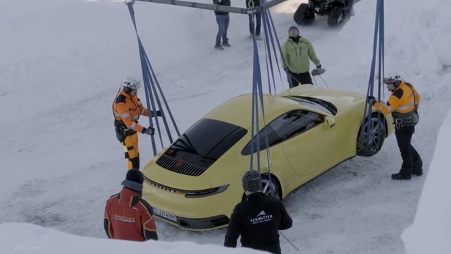 Porsche Winter Event With 911 GT2RS Cayman GT4 Rallye and 992 смотреть онлайн