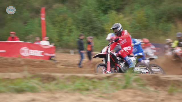 Lemarc Чемпионат России по Мотокроссу
Красное - на - Волге 17.08 2024 г
Класс МХ - 1 . Первый заезд. смотреть онлайн