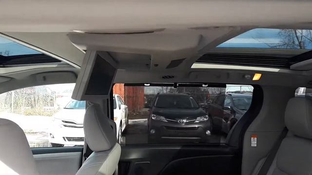 2018 Toyota Sienna Limited 7-Passenger смотреть онлайн