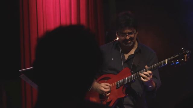'Freak Out' - Michael Janisch смотреть онлайн
