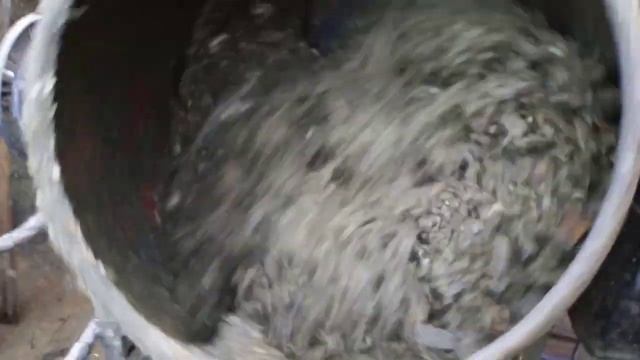 Заливаем дом из опилкобетона. Процесс. смотреть онлайн