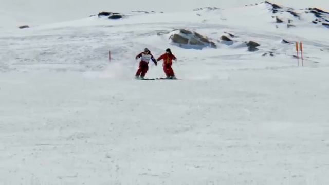 Hintertux meeting, Harald Harb and Reilly McGlashan Skiing Demo смотреть онлайн