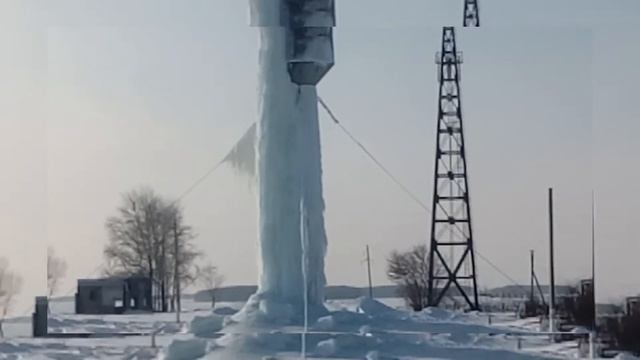 СКО, Жамбылский район, Благовещенка! Водонапорная башня во льду !!! смотреть онлайн