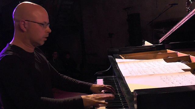 Jan Eschkes Dreizack - Taxi to the 80s - live at Jazz Units 2017 смотреть онлайн