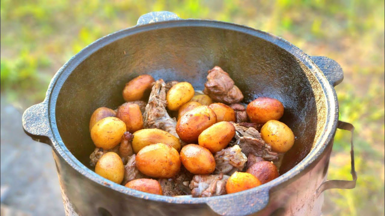 Казан-кебаб из БАРАНИНЫ в казане на костре смотреть онлайн