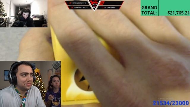 xQc and Mizkif react to TrainWrecks Pulling 2nd Blastoise In a Row $30,000 Base Set Booster Box смотреть онлайн