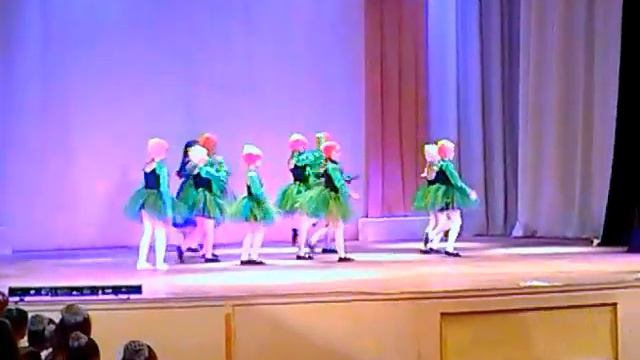 я танцую под музыку в роще калинка смотреть онлайн