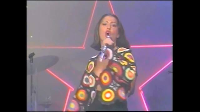 Alejandra Guzman │ Mala Hierba (HD) смотреть онлайн