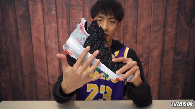 Nike LeBron 18 (詹姆斯18) 实战测评 Performance Review смотреть онлайн