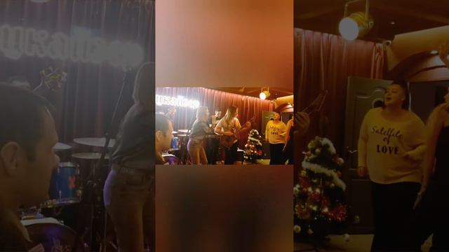 SvetaFour band live! #музыка #хиты #живойзвук смотреть онлайн