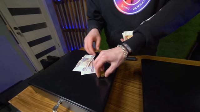 Купил КОНФИСКОВАННЫЕ КАССЫ с Деньгами на АУКЦИОНЕ!!! смотреть онлайн