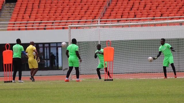 Inside training - NAPSA Stars training at Heroes Stadium ahead of a week-27 match against Buildcon смотреть онлайн