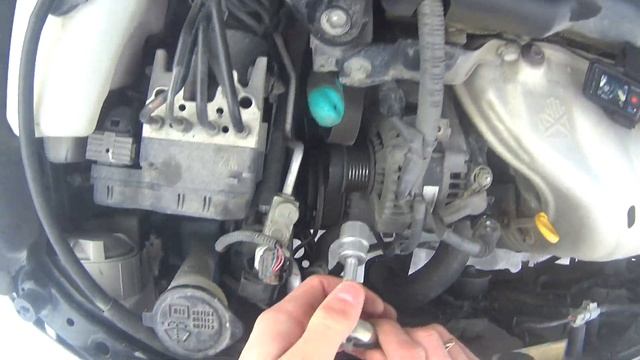 Снятие, установка и замена щеток генератора Camry 40. смотреть онлайн