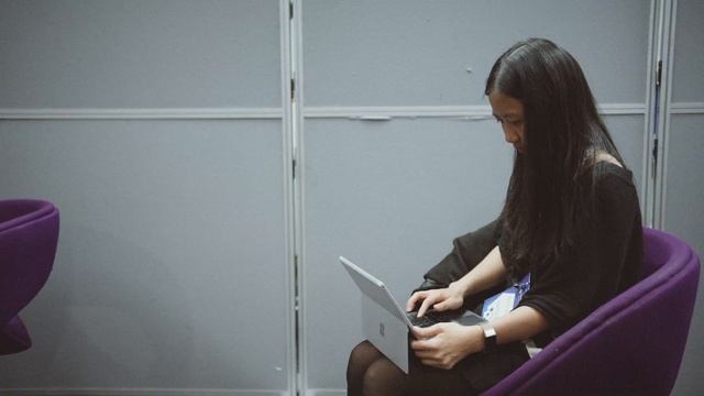An open-source database for learning new languages смотреть онлайн