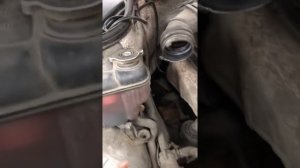 Замена правого верхнего рычага на Мерседес W202