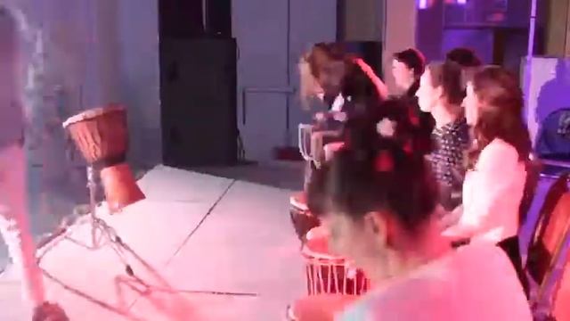 Барабанный тимбилдинг на новогодний банкет 2019 смотреть онлайн