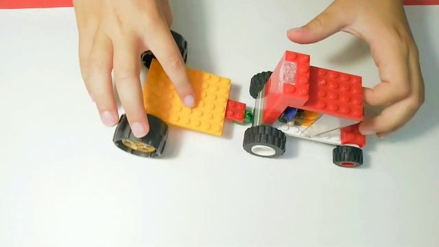 Трактор из деталей Лего Сити. Придумываем сами интересные идеи. смотреть онлайн