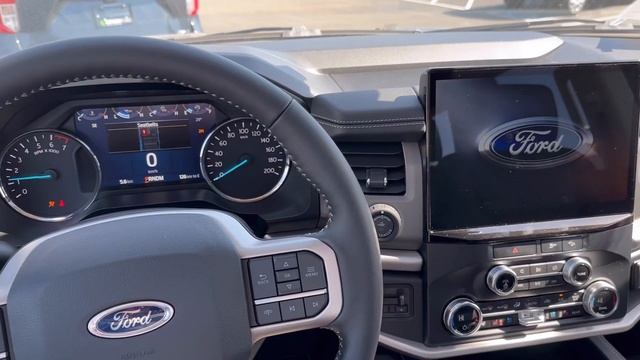 2023 Ford Expedition at Grimsby Ford смотреть онлайн