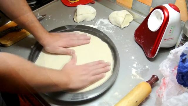 Готовим пиццу с рыбой смотреть онлайн