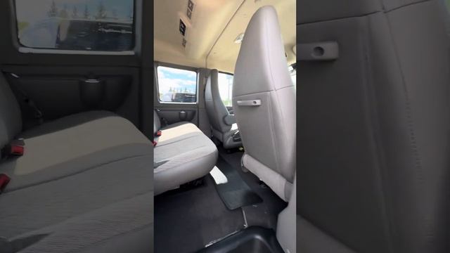 2023 Chevrolet Express *12 passenger - Craig Dunn Motor City смотреть онлайн