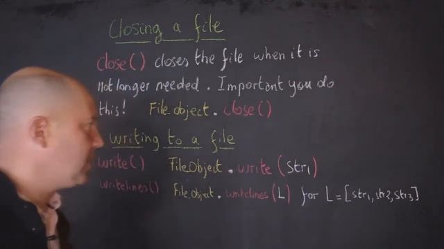 Python programming V: Text files смотреть онлайн