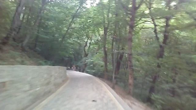 Железноводск. По терренкуру между Развалкой и Железной. смотреть онлайн