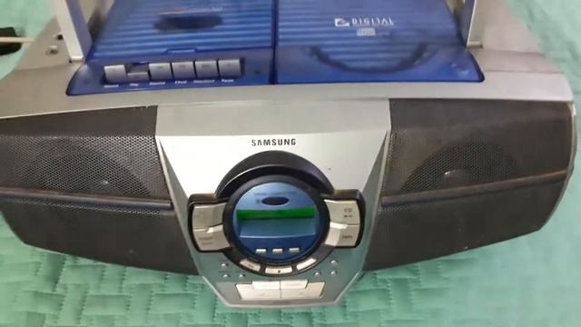Boombox Samsung RCD-M50b Compact Disc Player AM-FM STEREO RADIO CASSETTE RECORDER review смотреть онлайн