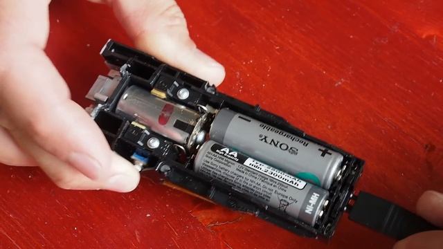 Замена аккумуляторов электробритвы BRAUN смотреть онлайн