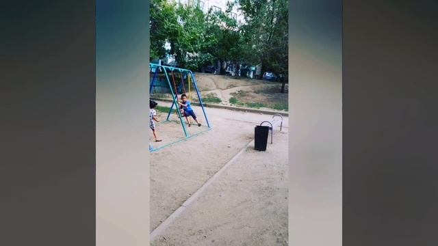 Детская площадка До и После обращение в акимат Ауэзовского района. смотреть онлайн