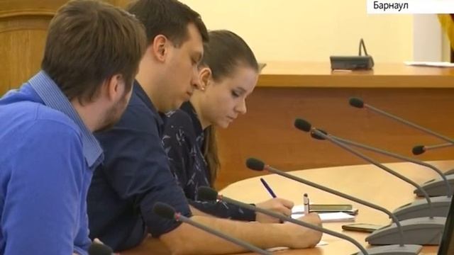Заместитель министра здравоохранения Сергей Насонов: кадровых проблем в Алтайском крае нет смотреть онлайн