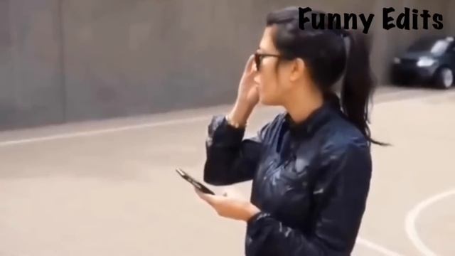 iconic keeping up with the Kardashians moments смотреть онлайн