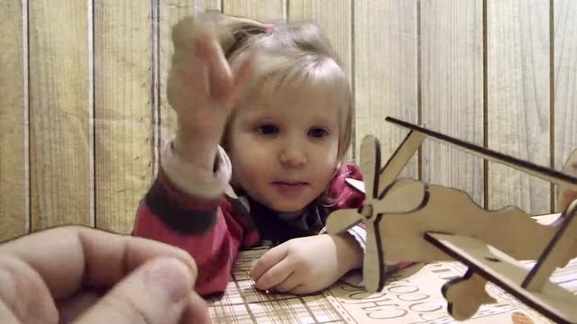 Новая одежда для беби бона. Алина и беби борн собирают детский самолет смотреть онлайн