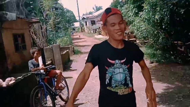 THE BANJO BEAT DANCE CHALLENGE ( MANG KANOR NG CLAVE NA VINES ) смотреть онлайн