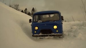 УАЗ ФЕРМЕР 39094 зимой по глубокому снегу/ UAZ 39094