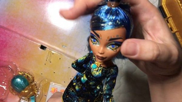 Клео в саркофаге эксклюзивка Амазон Monster High Cleo de Nile and Beauty Kit Amazon Exclusive