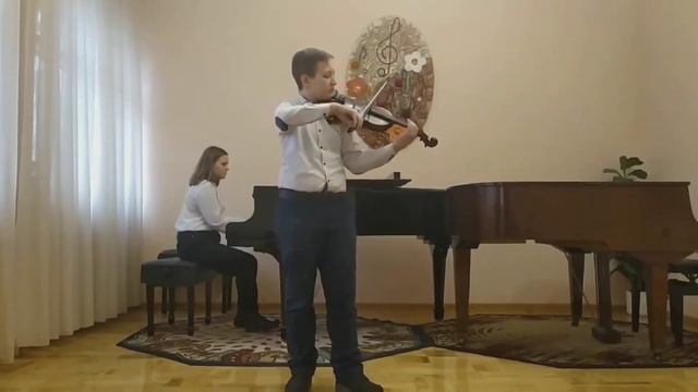 Концерт обучающихся оркестрового отдела (струнно-смычковые инструменты) "Зимняя фантазия" смотреть онлайн